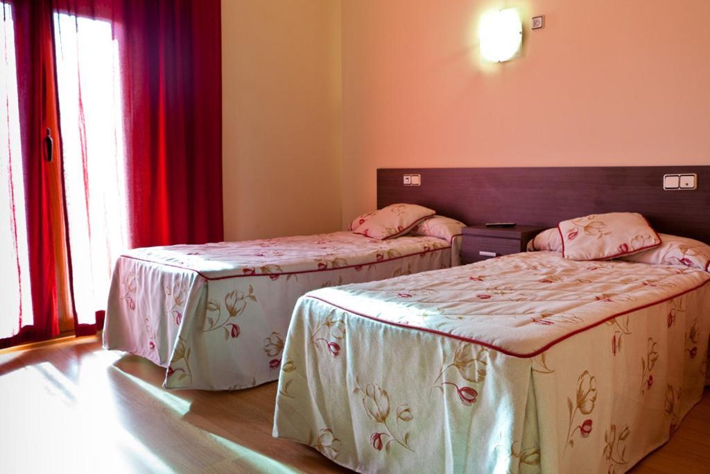 Hotel Casa Marzo Cariñena Zimmer foto